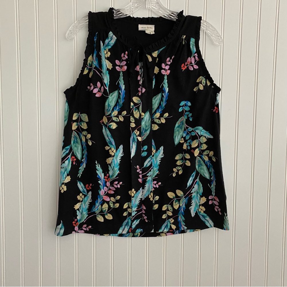 Anthropologie Meadow Rue black, flower print top Size XS